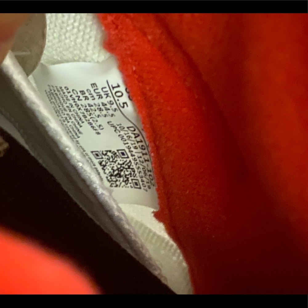 Nike Air Jordan 5 “Fire Red Silver Tongue” - Picture 11 of 13